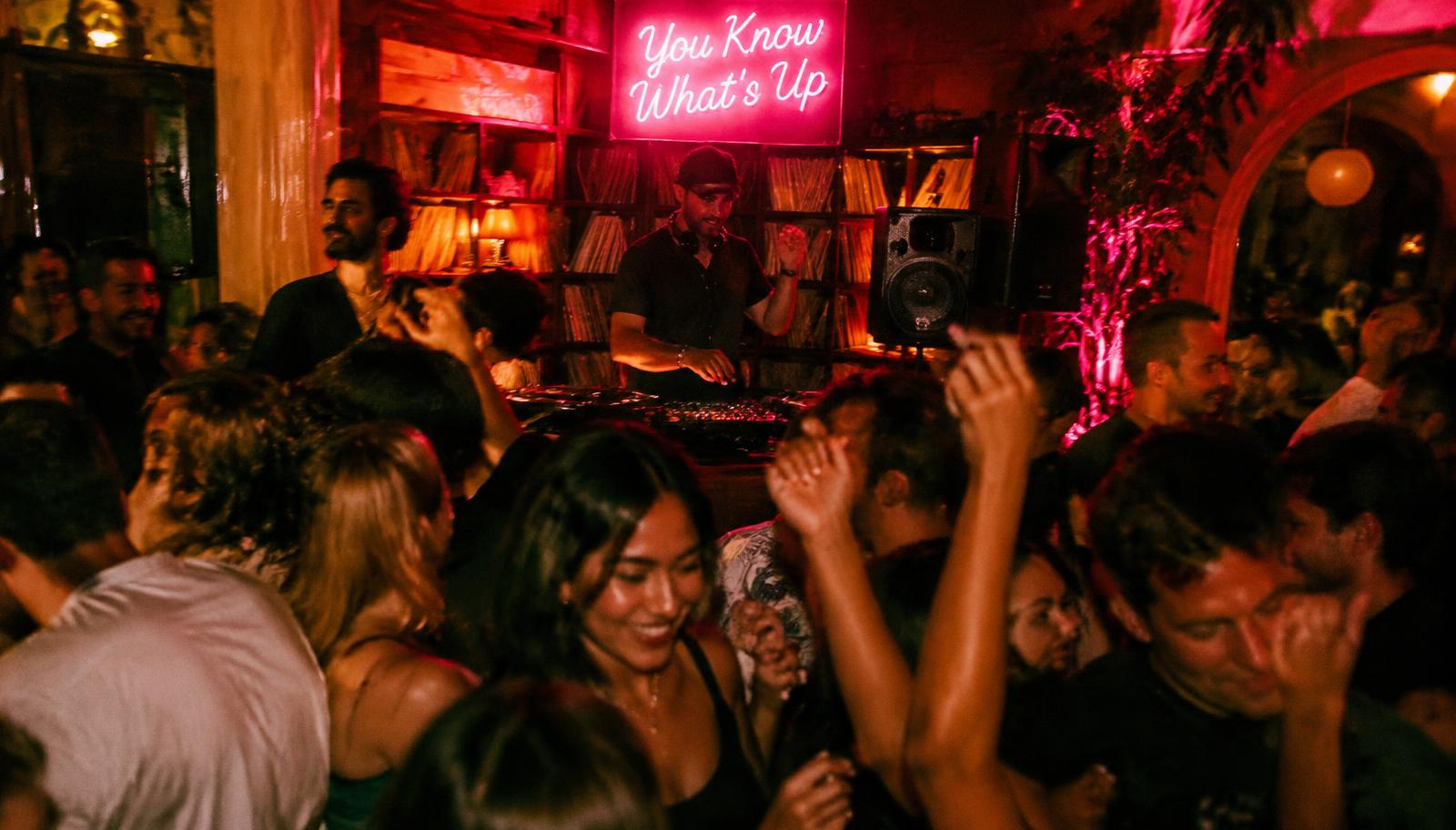 Soirée DJ au bar La Patate Douce